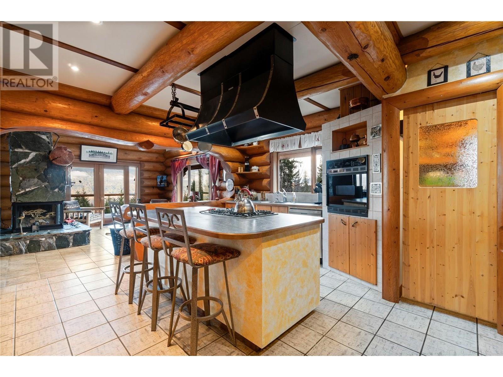 4955 Ivy Road, Eagle Bay