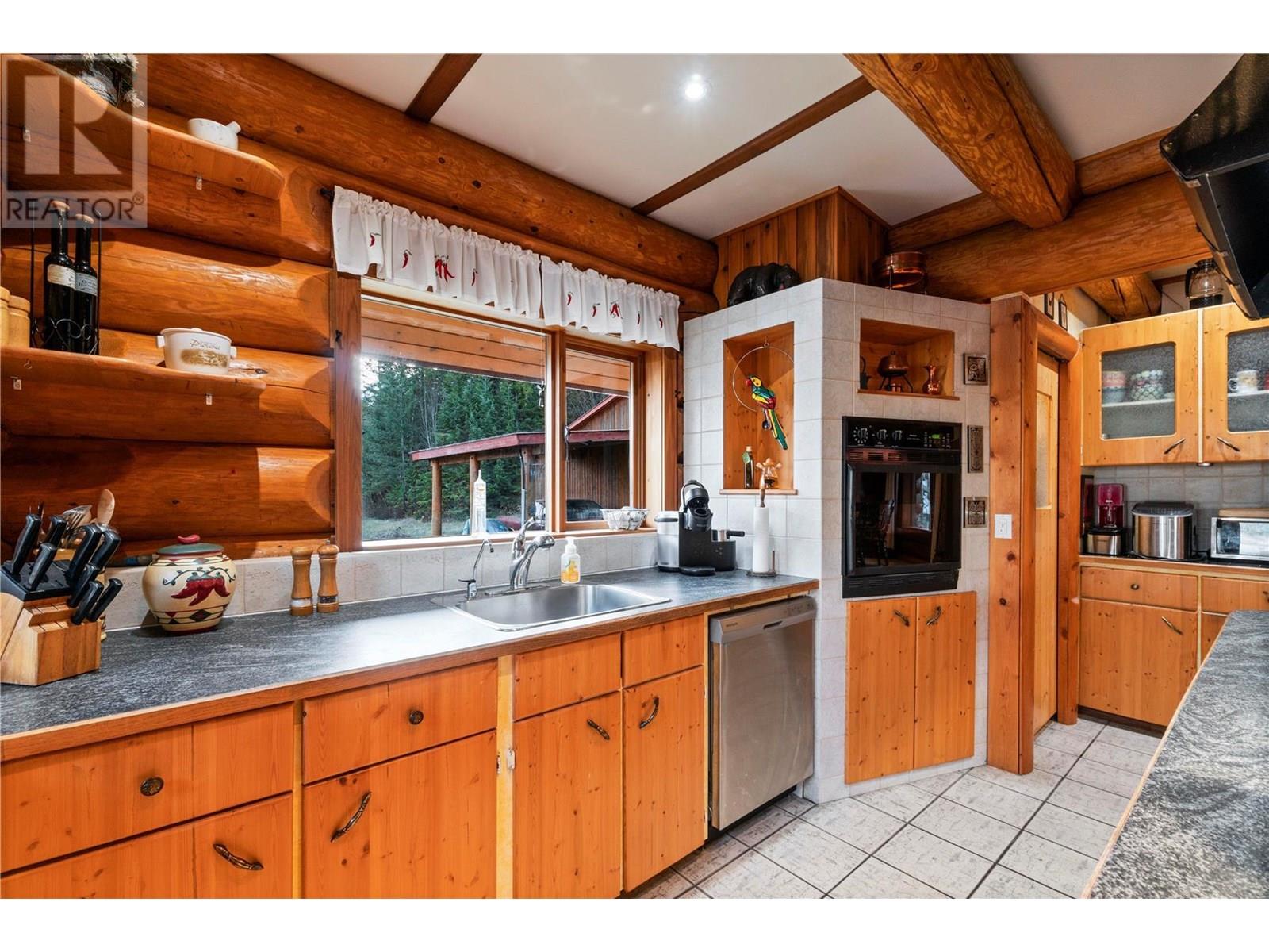 4955 Ivy Road, Eagle Bay