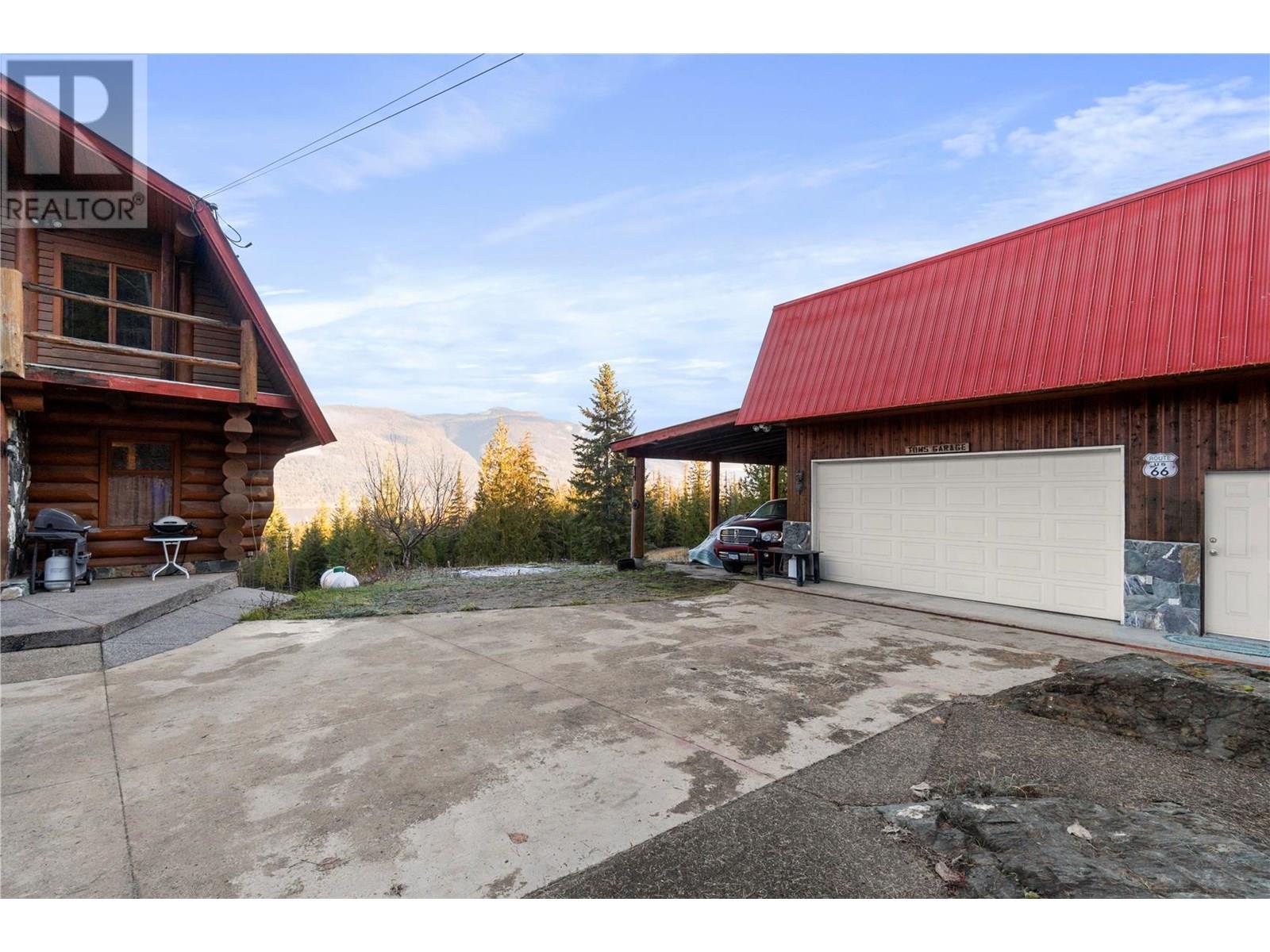 4955 Ivy Road, Eagle Bay