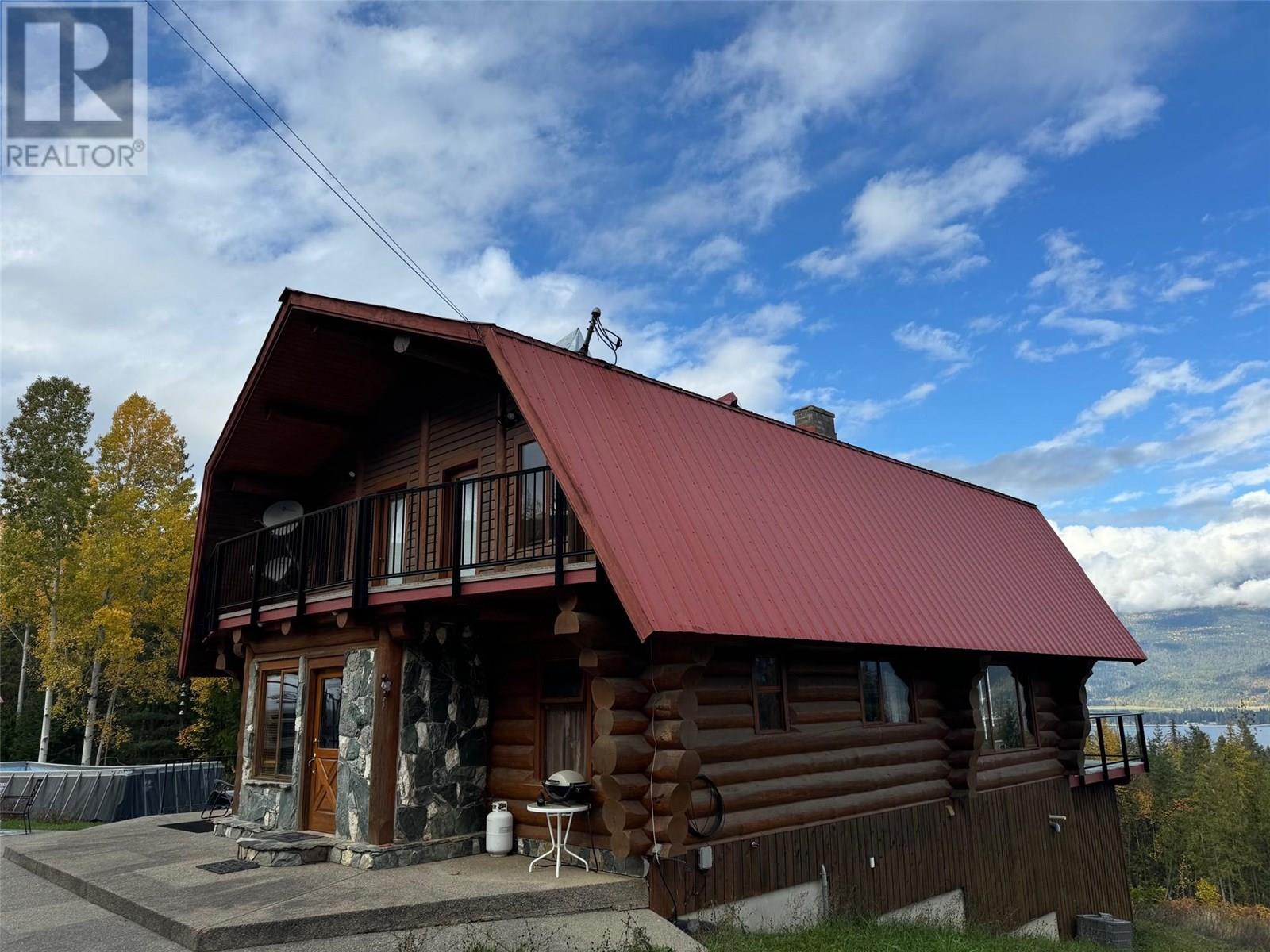 4955 Ivy Road, Eagle Bay