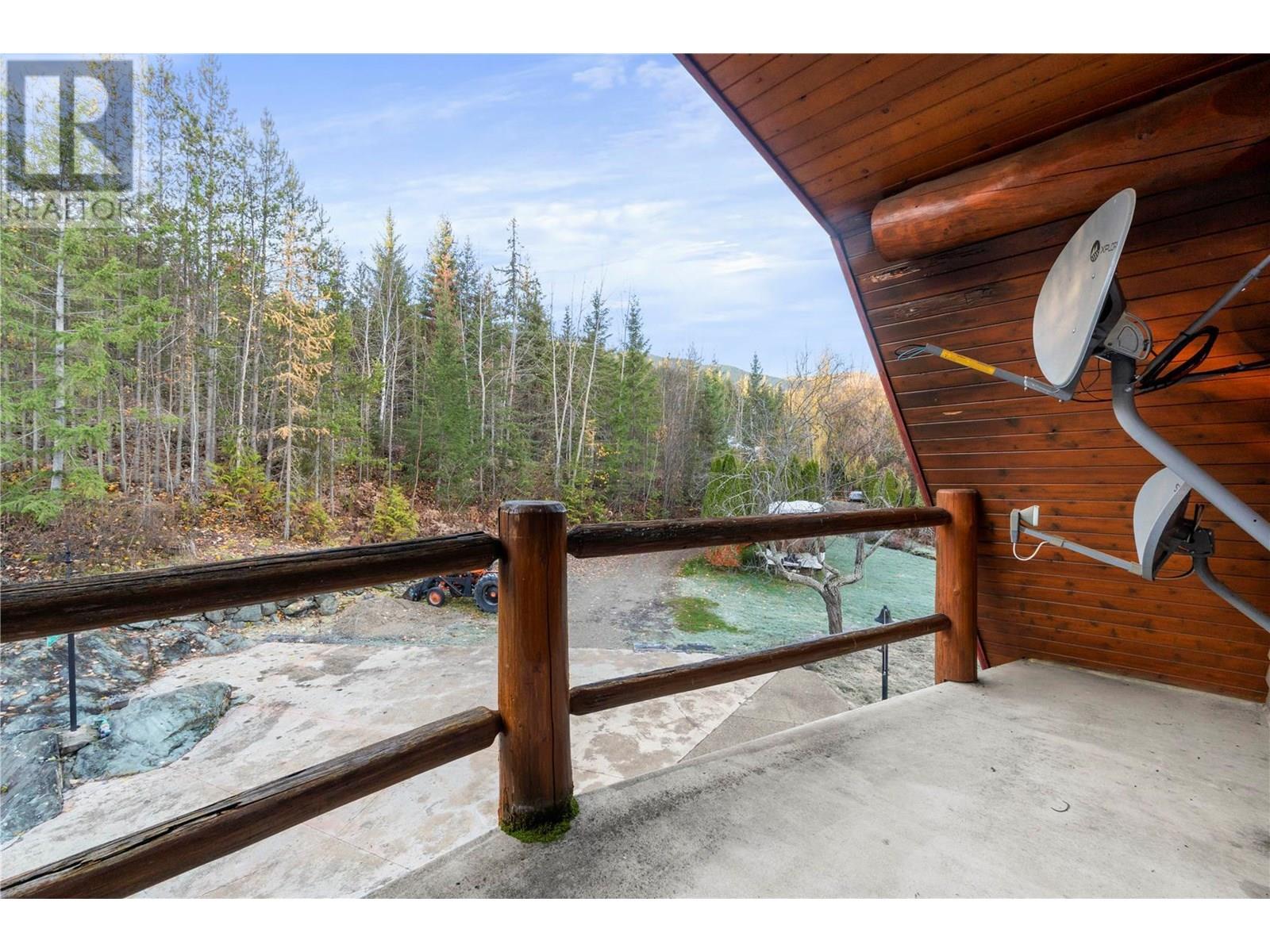 4955 Ivy Road, Eagle Bay
