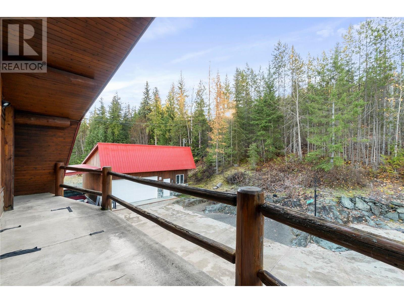 4955 Ivy Road, Eagle Bay
