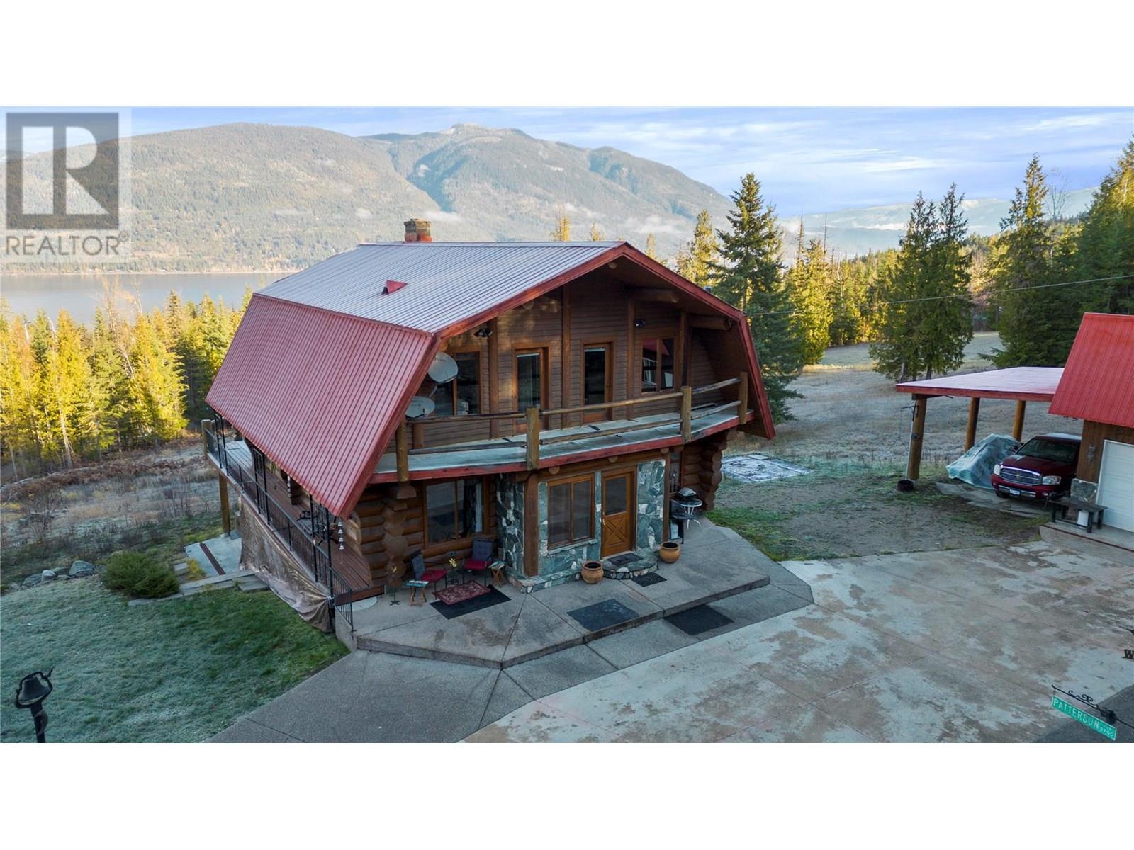 4955 Ivy Road, Eagle Bay