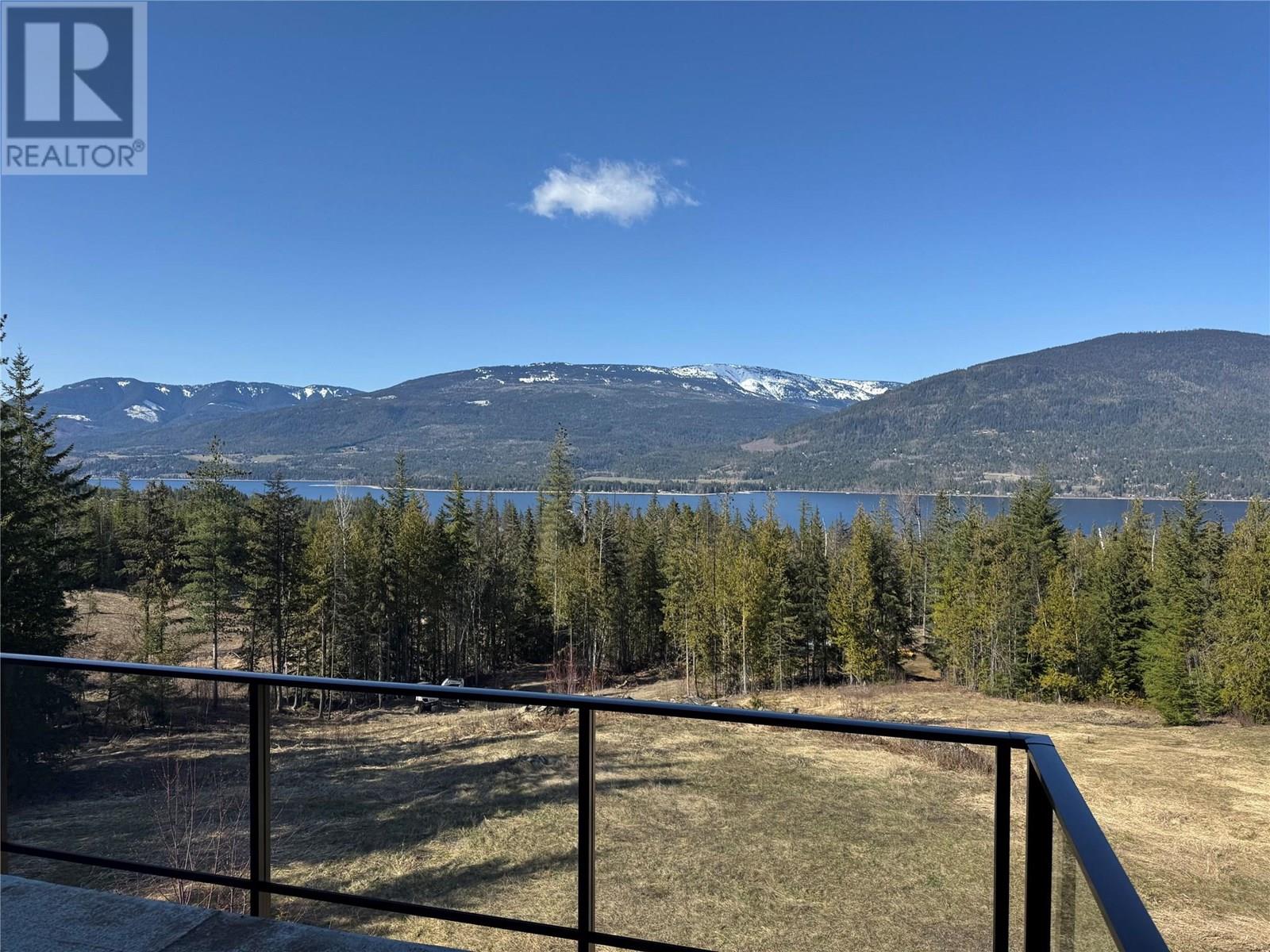 4955 Ivy Road, Eagle Bay