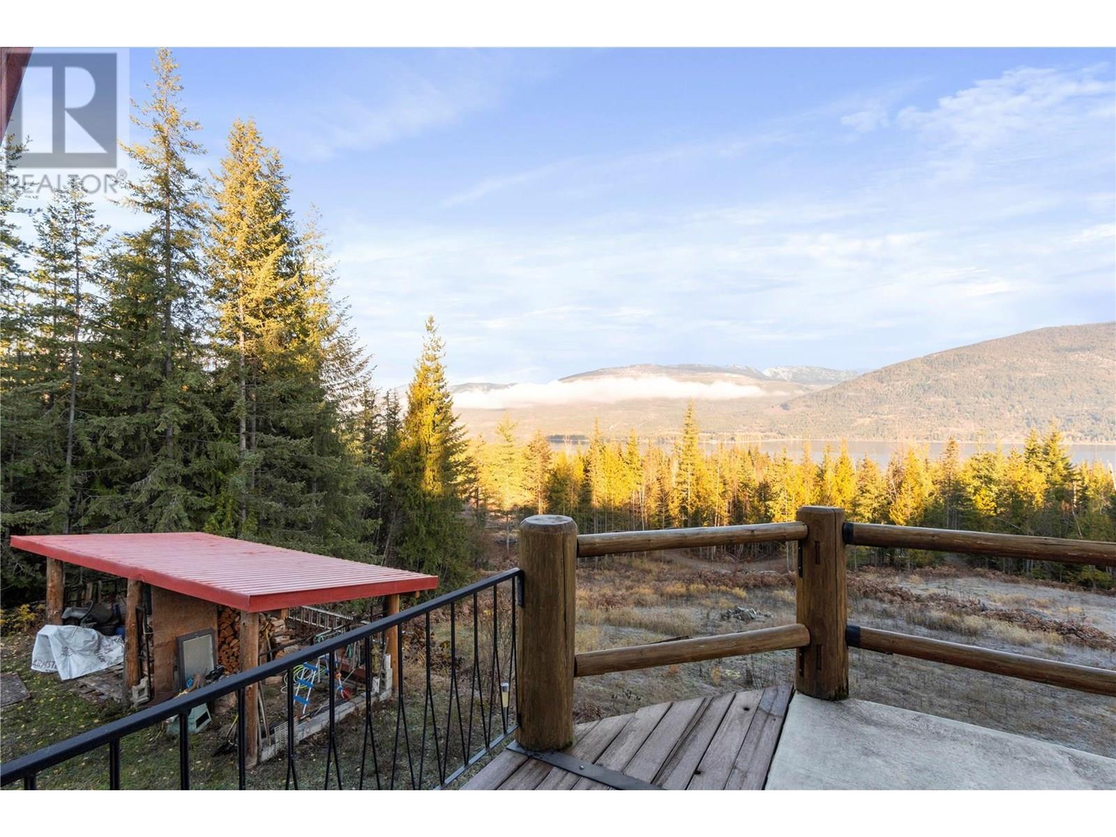 4955 Ivy Road, Eagle Bay
