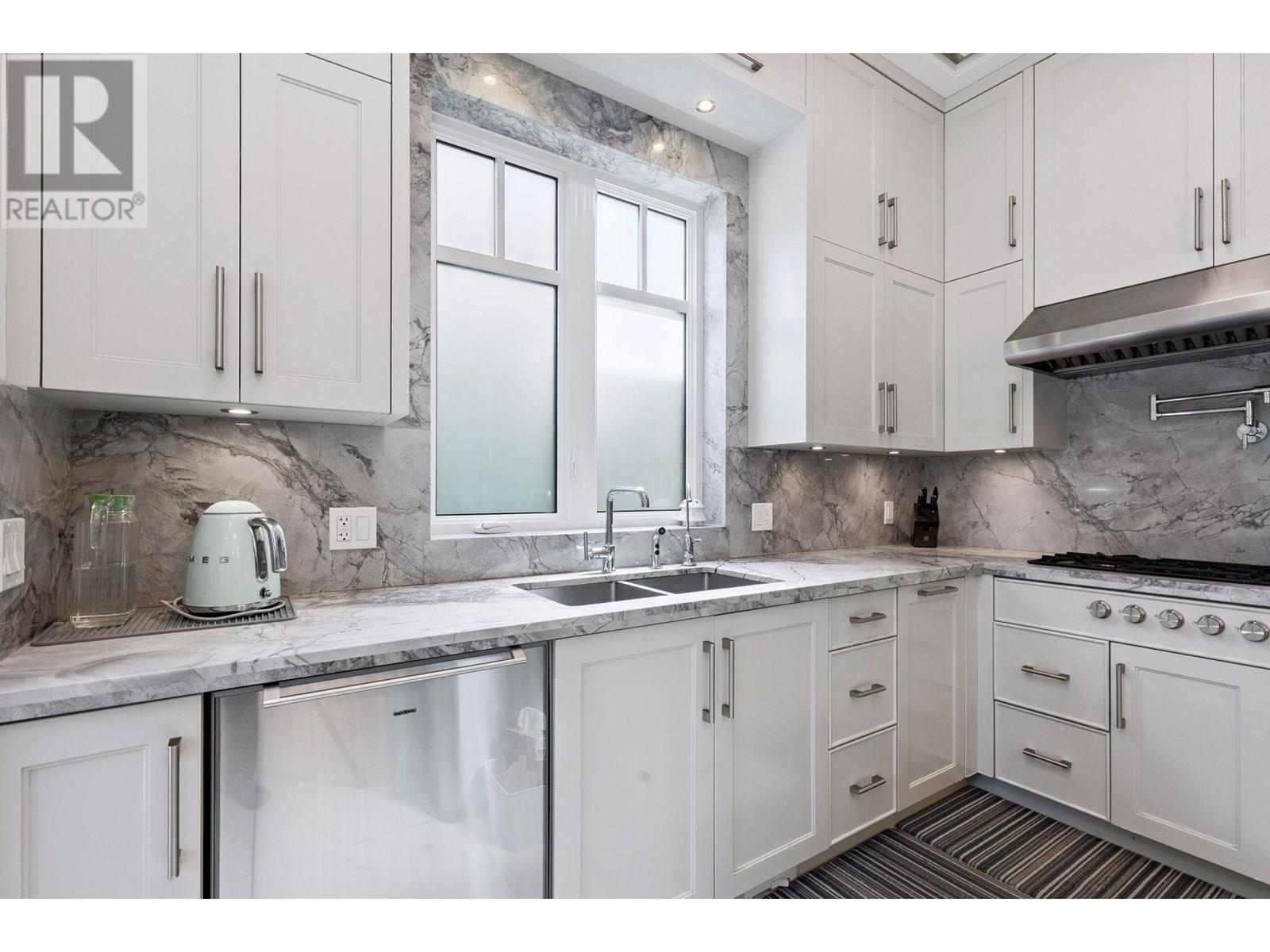1149 W 26TH AVENUE, Vancouver