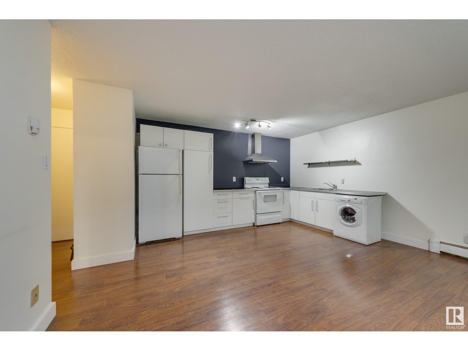 Photo 5 of 5 10015 83 Av Nw, Edmonton AB