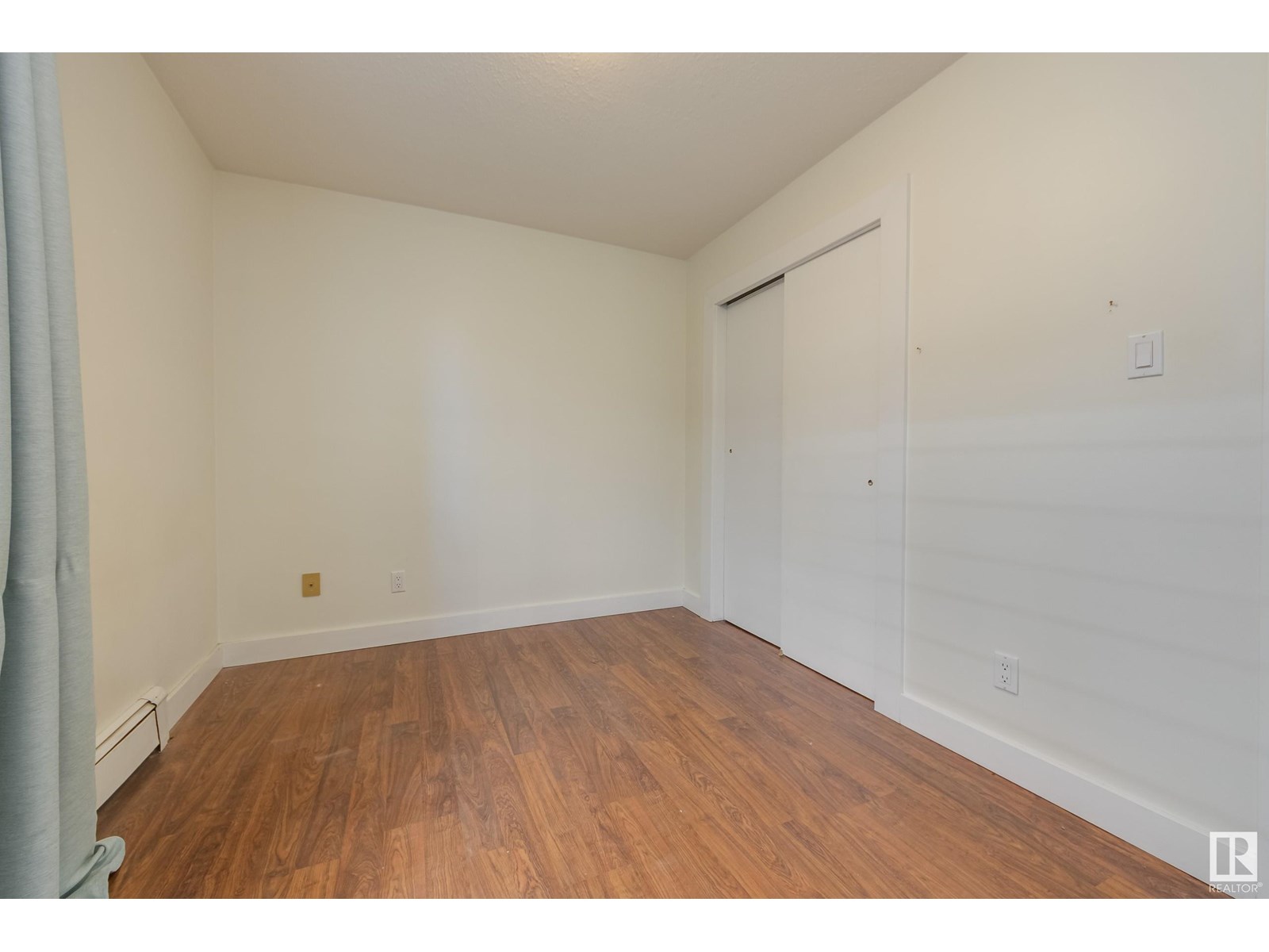 Photo 16 of 5 10015 83 Av Nw, Edmonton AB