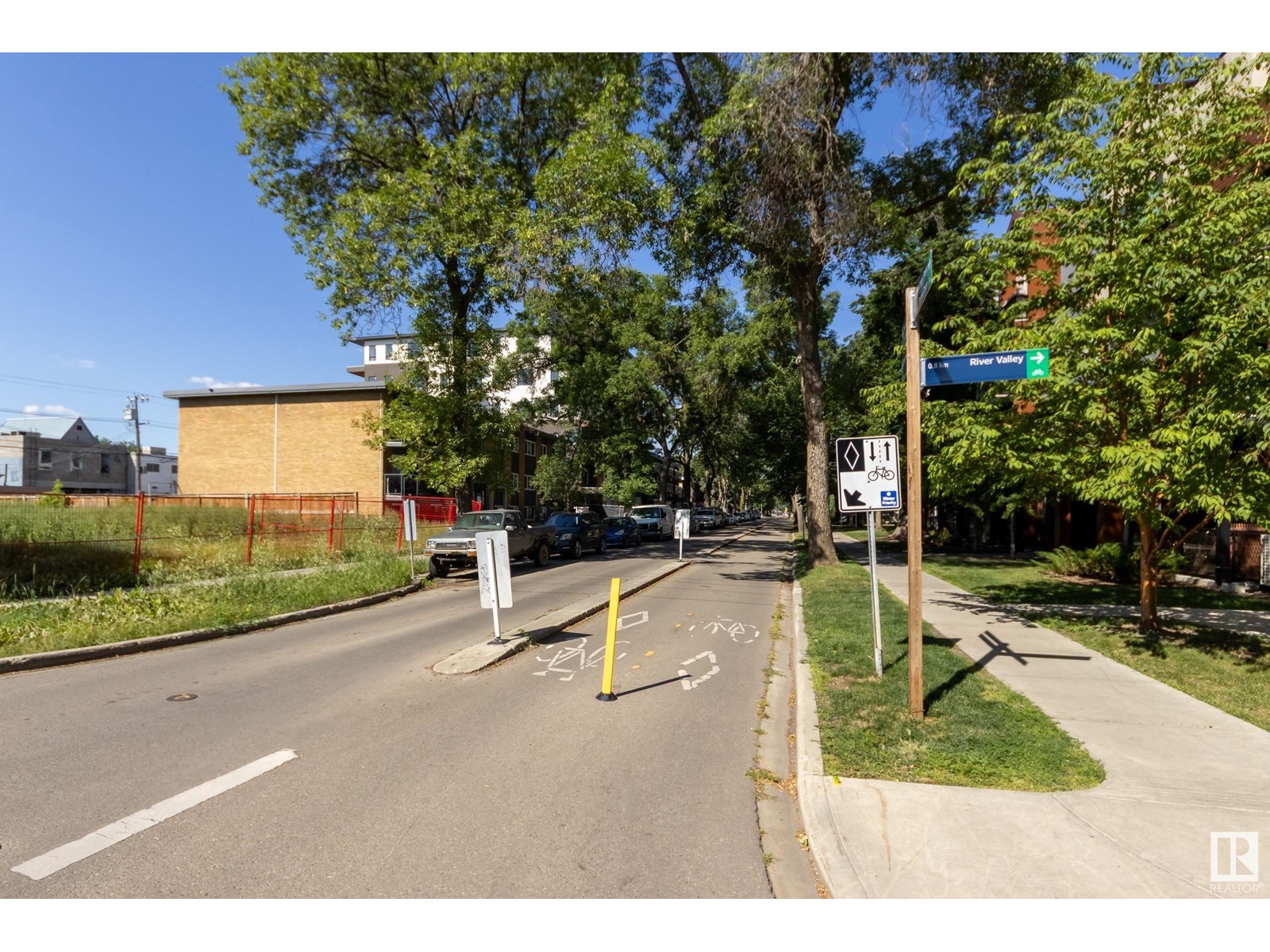 Photo 22 of 5 10015 83 Av Nw, Edmonton AB