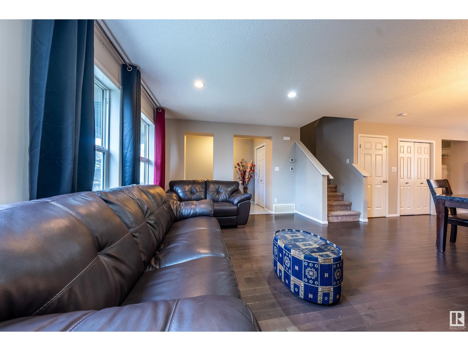 Photo 10 of 17580 58 St Nw, Edmonton AB