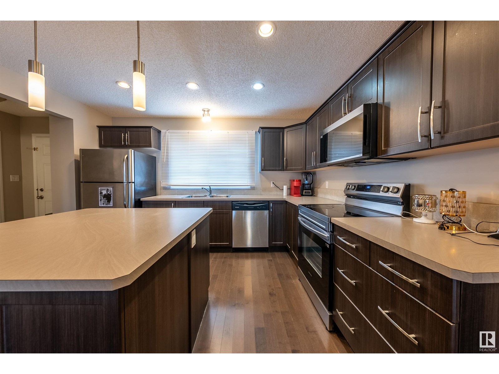 Photo 16 of 17580 58 St Nw, Edmonton AB
