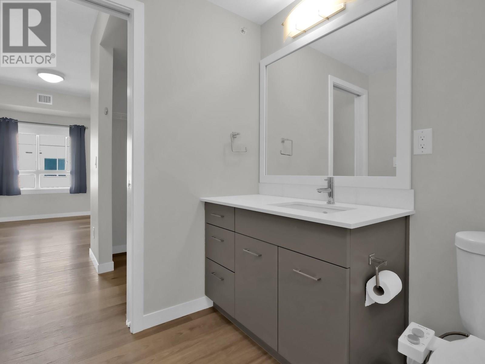 509 722 Valley Road, Kelowna