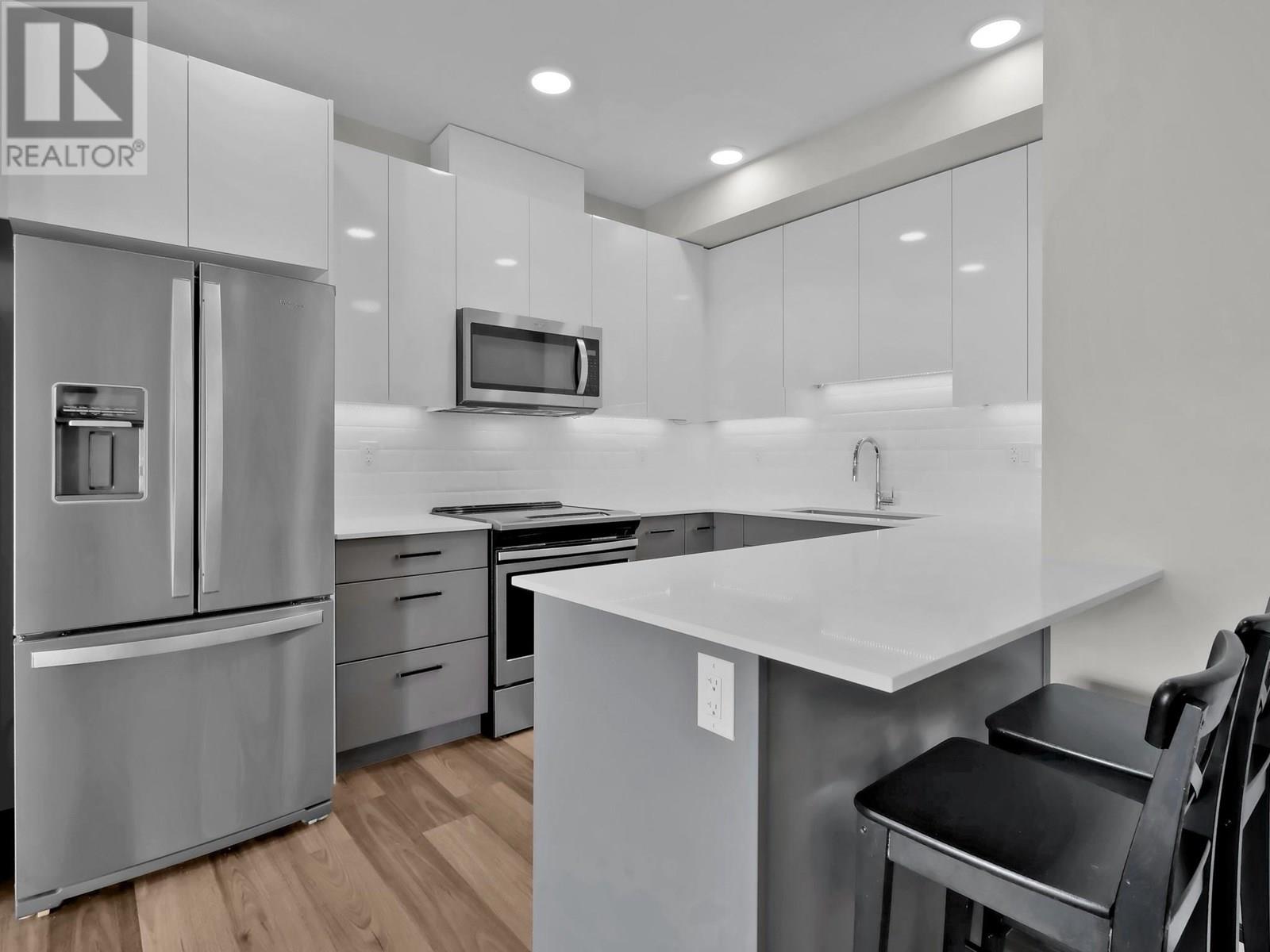 509 722 Valley Road, Kelowna