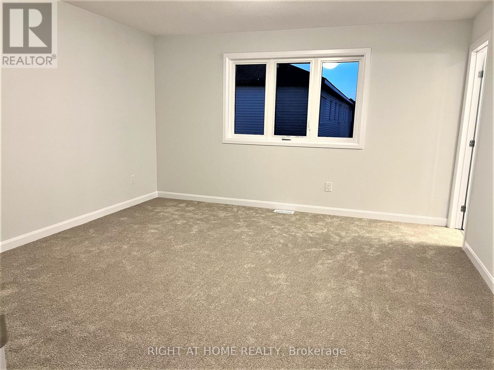 Photo 15 of 151 Chakra Street, Ottawa ON
