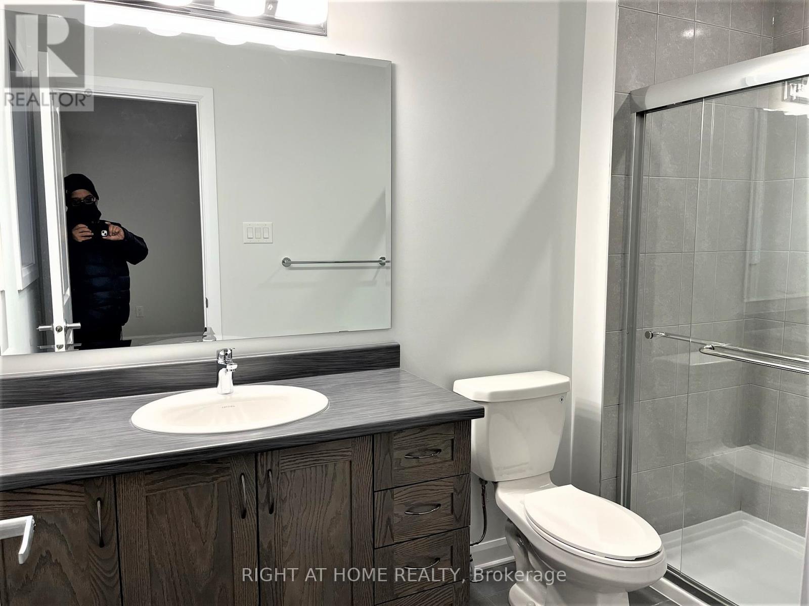 Photo 10 of 151 Chakra Street, Ottawa ON