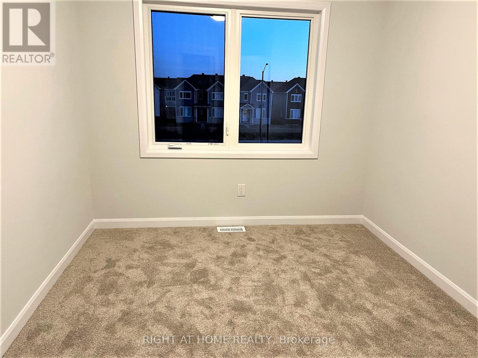 Photo 16 of 151 Chakra Street, Ottawa ON