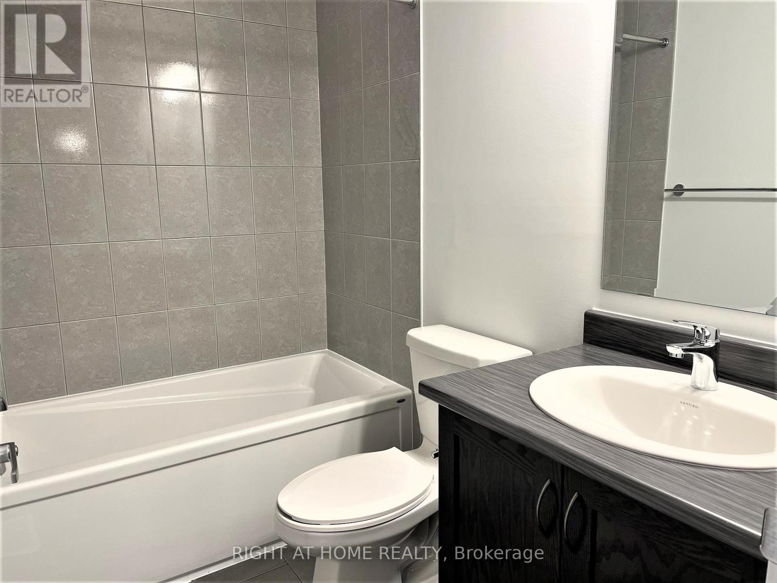 Photo 14 of 151 Chakra Street, Ottawa ON