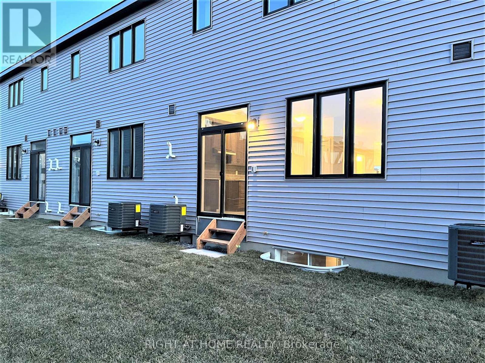 Photo 23 of 151 Chakra Street, Ottawa ON