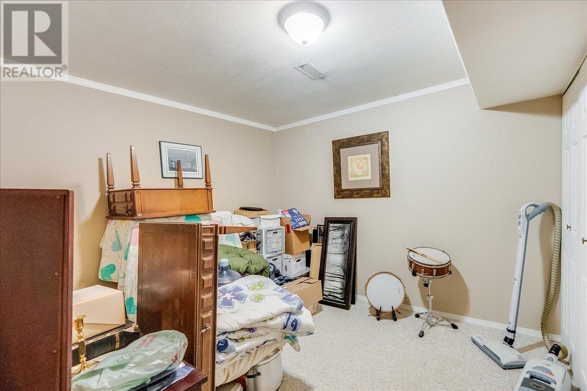 1986 Brilliant Road, Castlegar