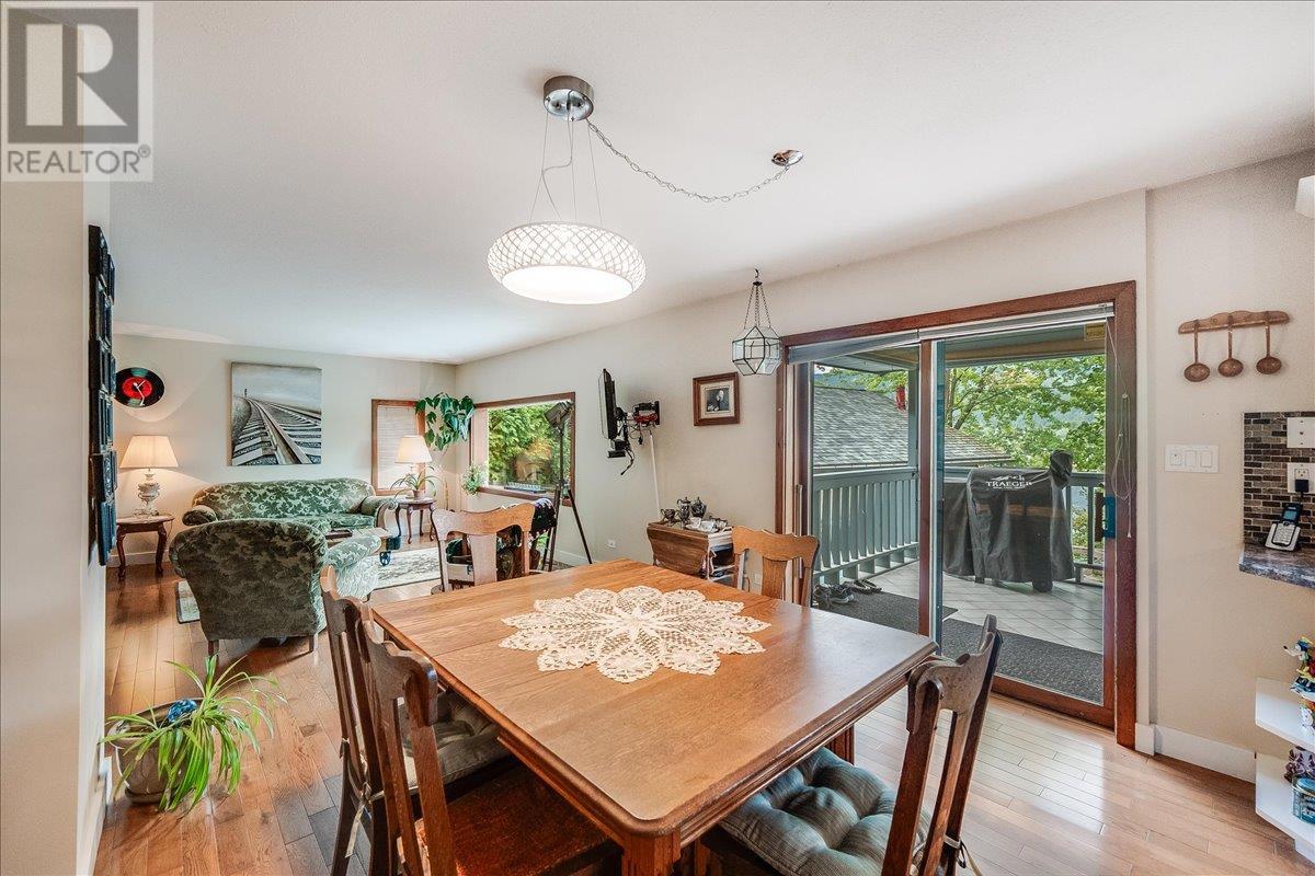 1986 Brilliant Road, Castlegar