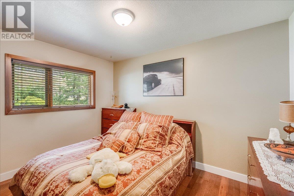 1986 Brilliant Road, Castlegar