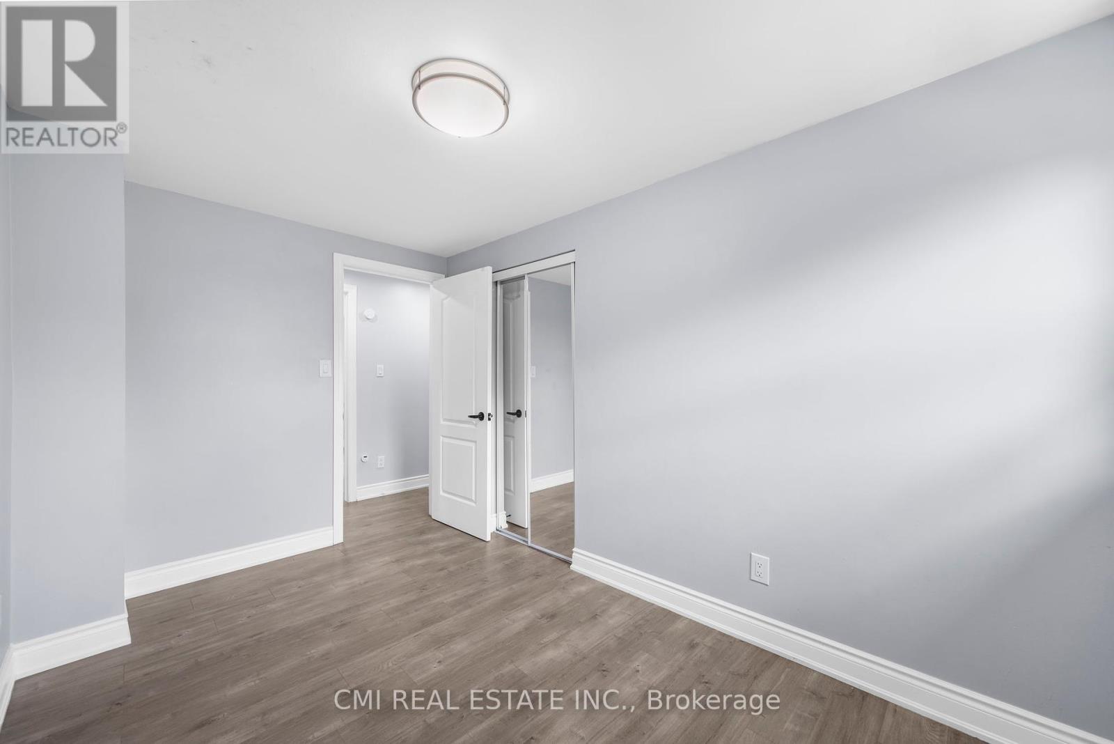 Photo 29 of 24 Fallingdale Crescent, Brampton ON
