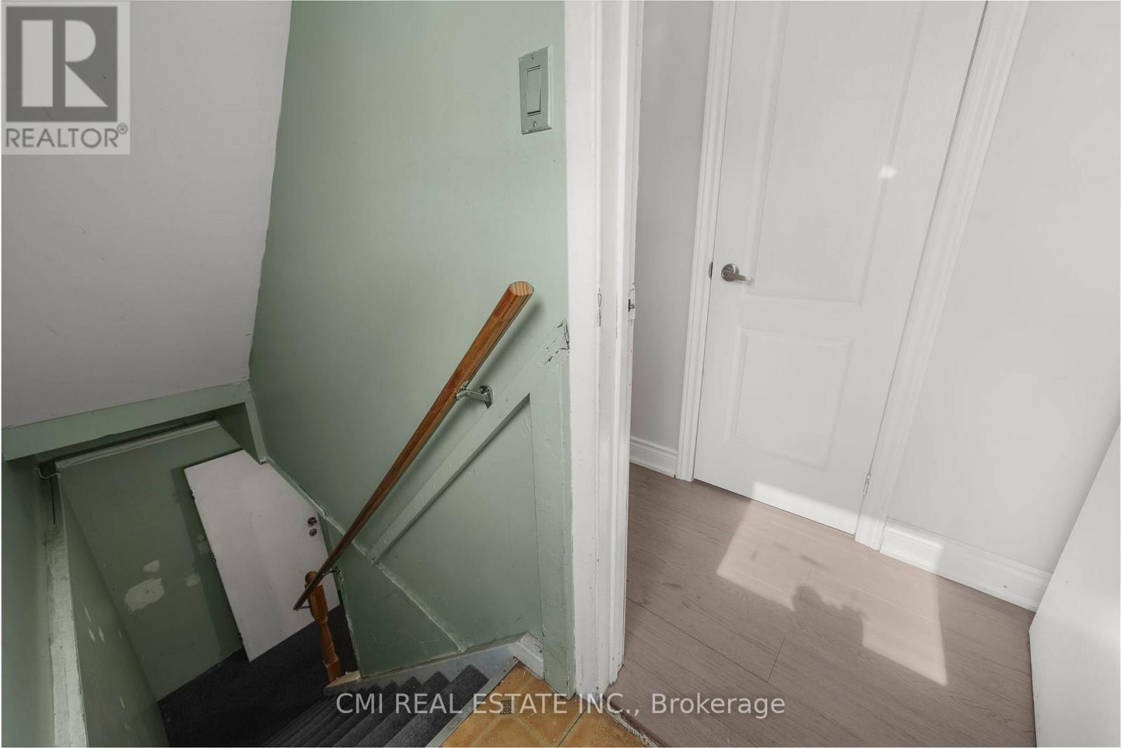 Photo 38 of 24 Fallingdale Crescent, Brampton ON