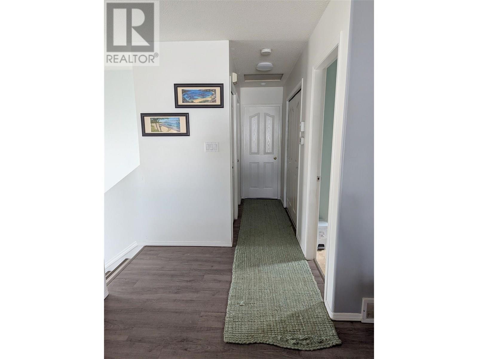 710 IVY Street, Castlegar