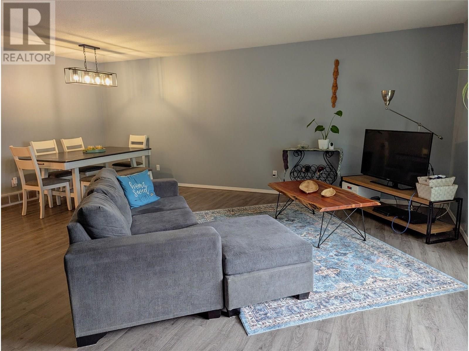 710 IVY Street, Castlegar