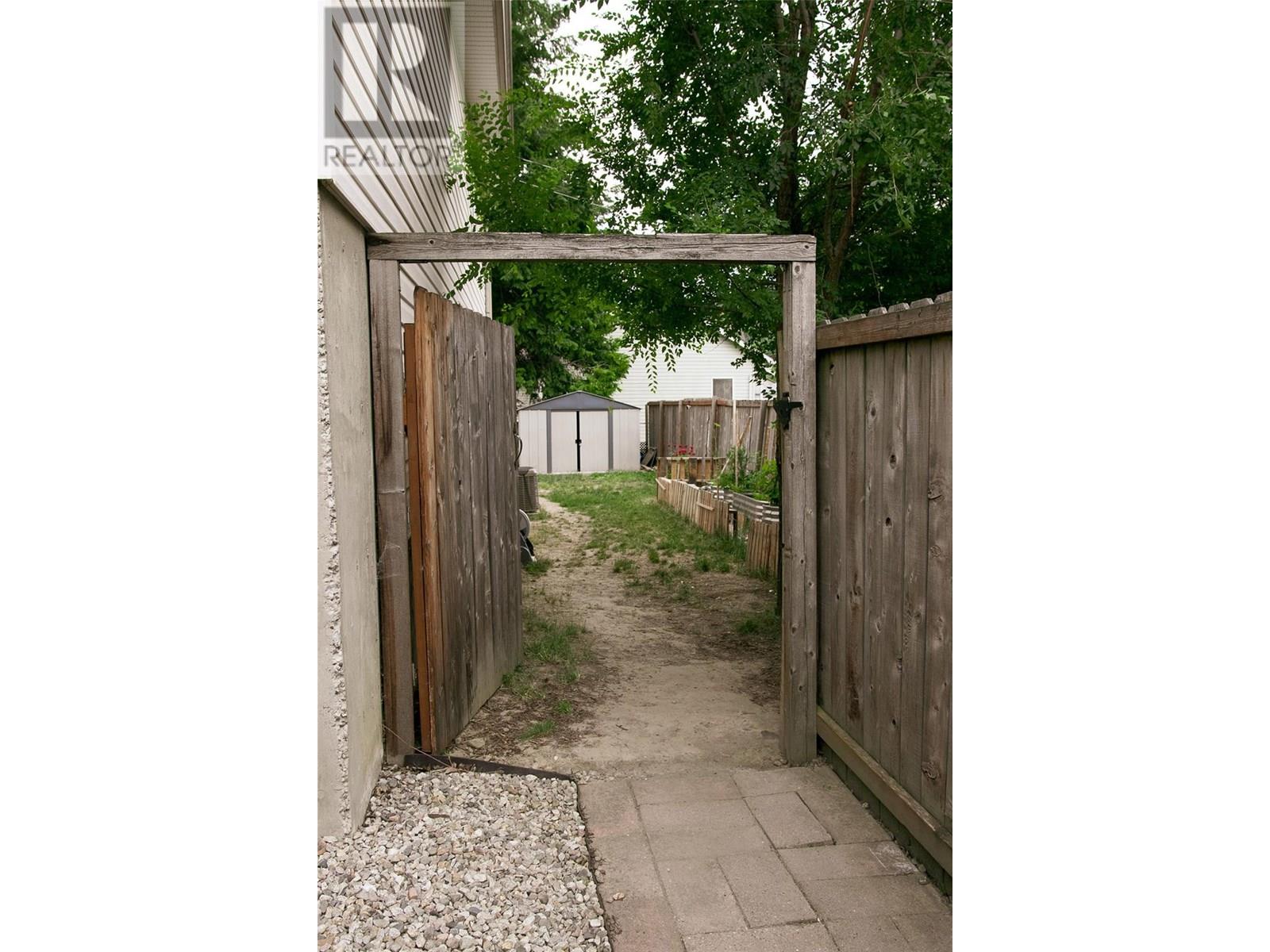 710 IVY Street, Castlegar