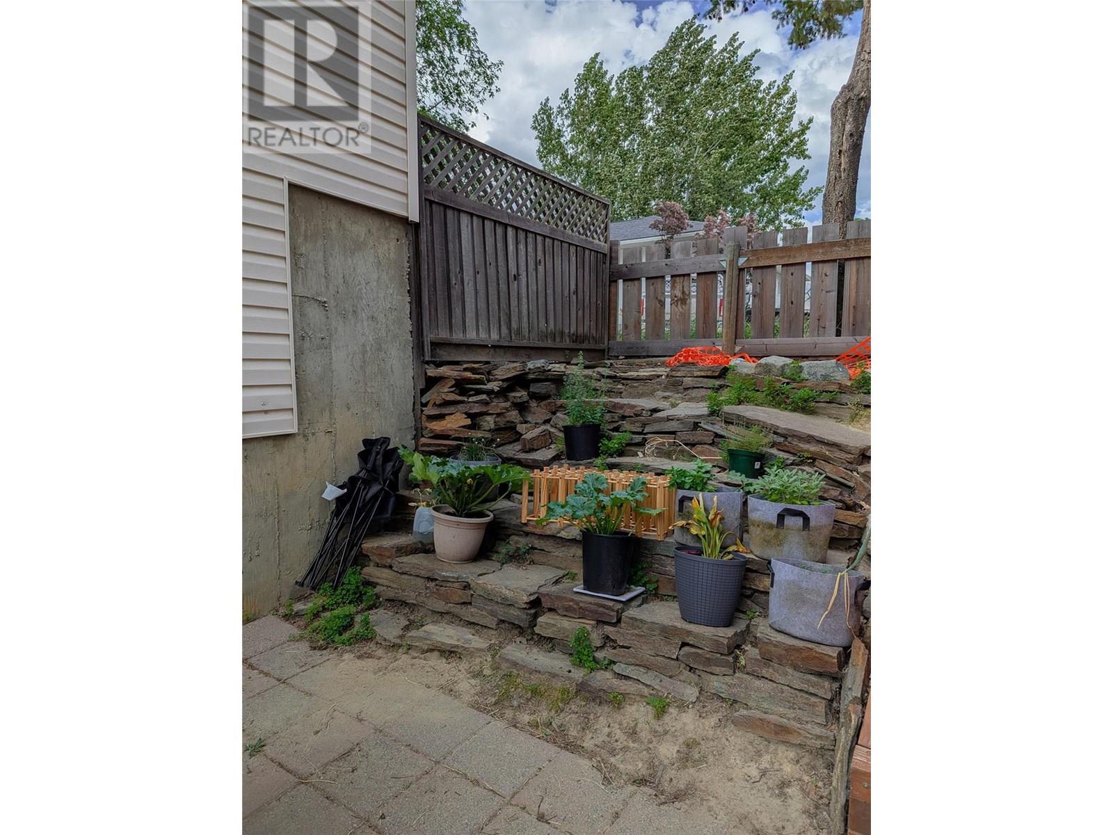 710 IVY Street, Castlegar