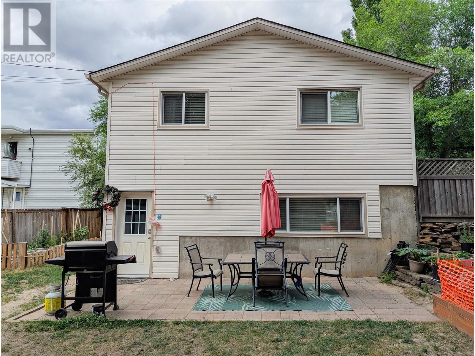 710 IVY Street, Castlegar
