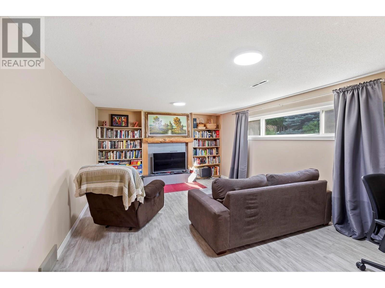 Photo 24 of 1154 Mountain Avenue, Kelowna BC