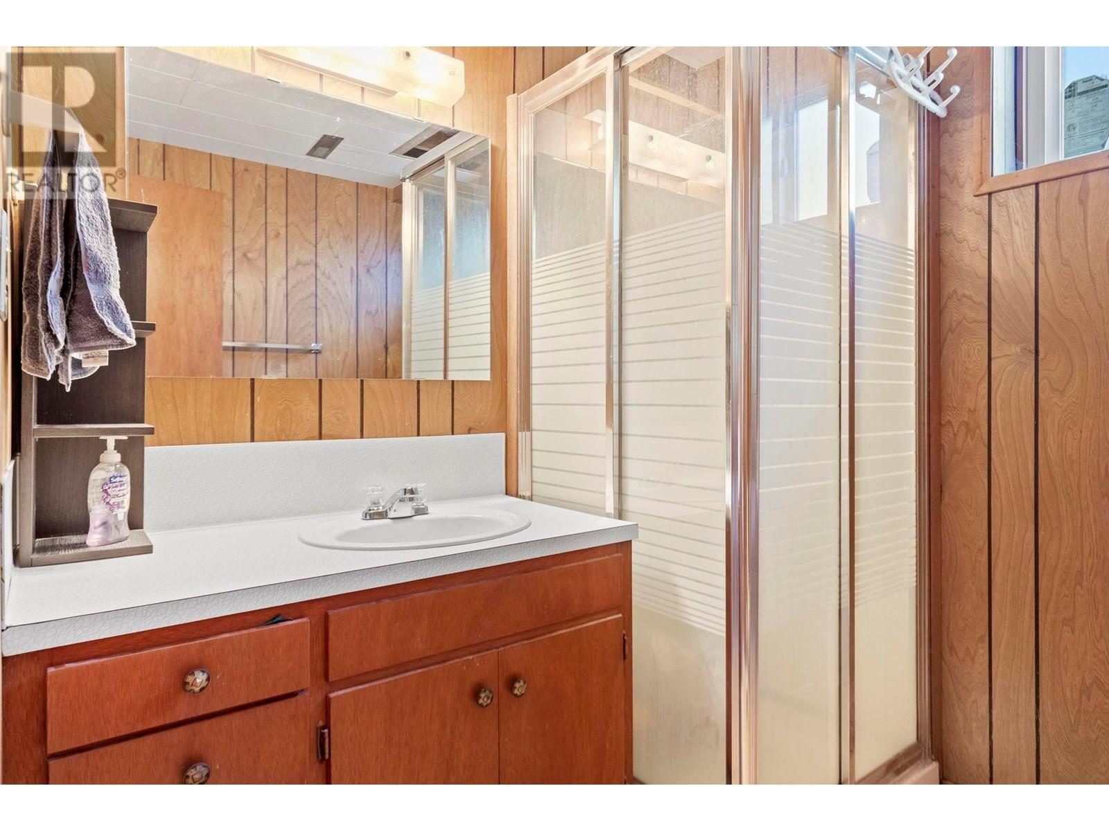 Photo 31 of 1154 Mountain Avenue, Kelowna BC