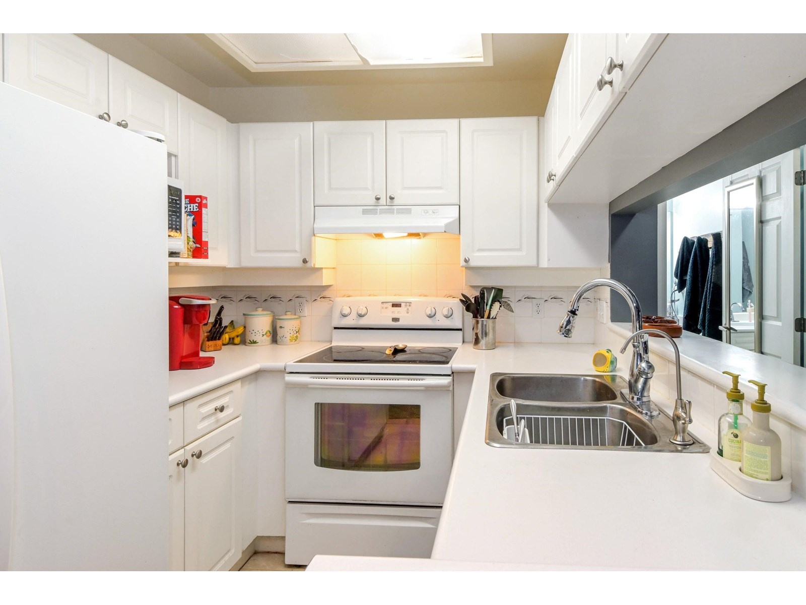 Photo 4 of 107 22015 48 Avenue, Langley BC