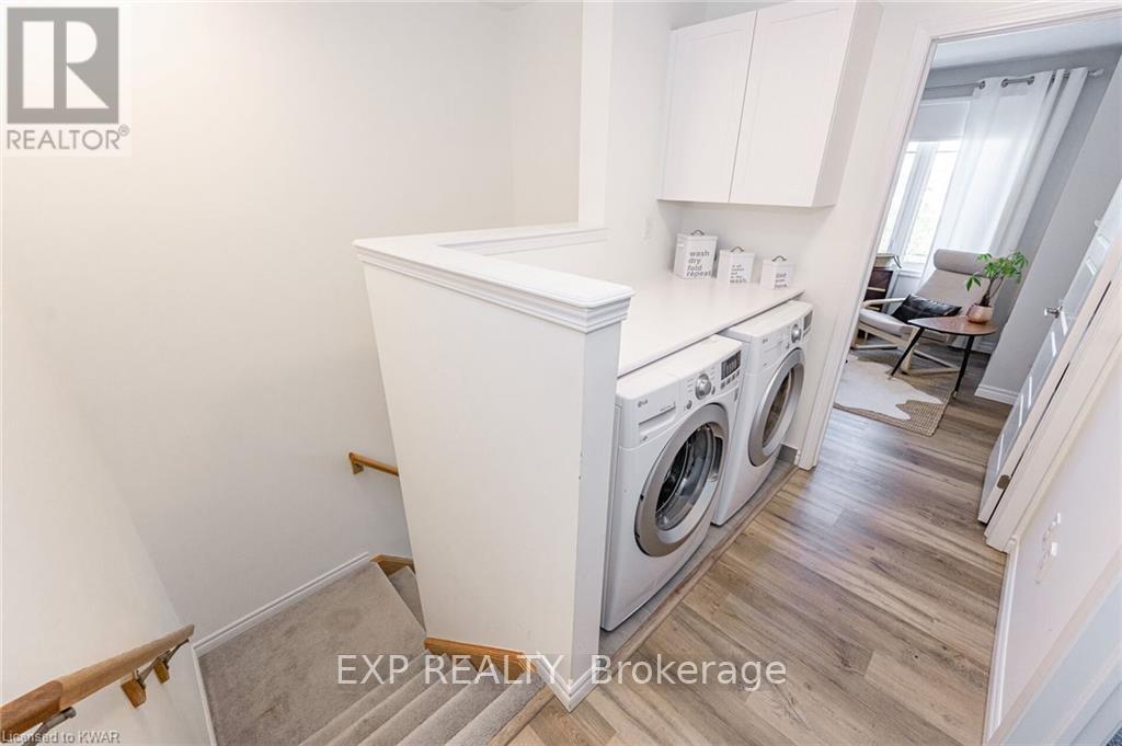 Photo 13 of 8 Stratus Street, Kitchener ON