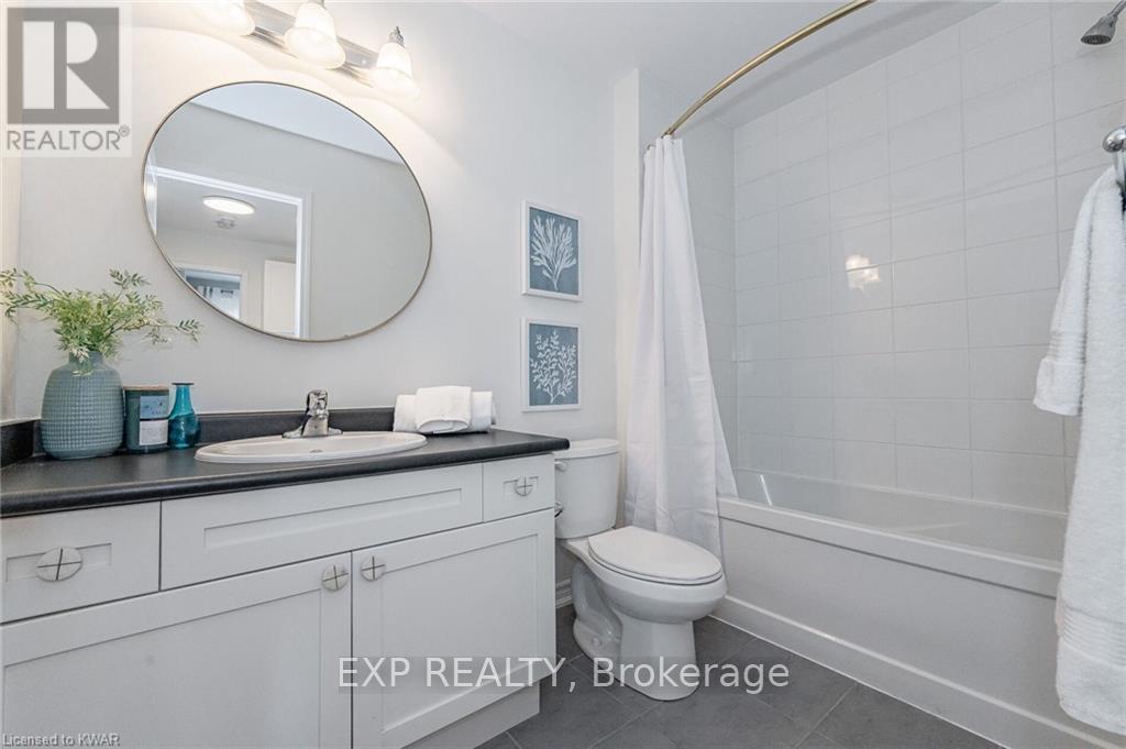 Photo 28 of 8 Stratus Street, Kitchener ON