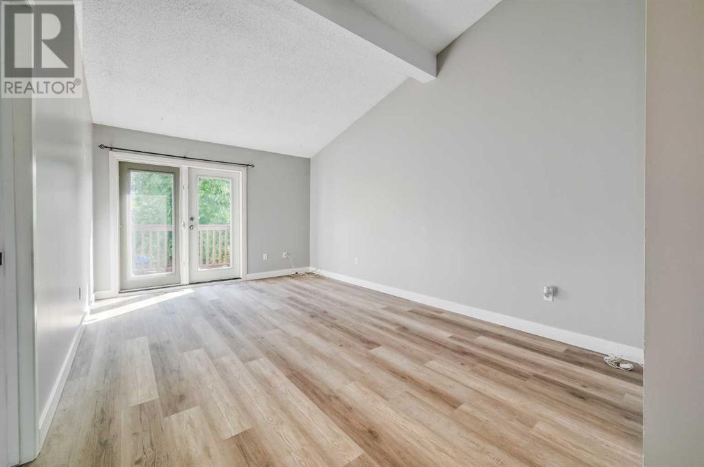 Photo 1 of 1426 Ranchlands Way Nw, Calgary AB