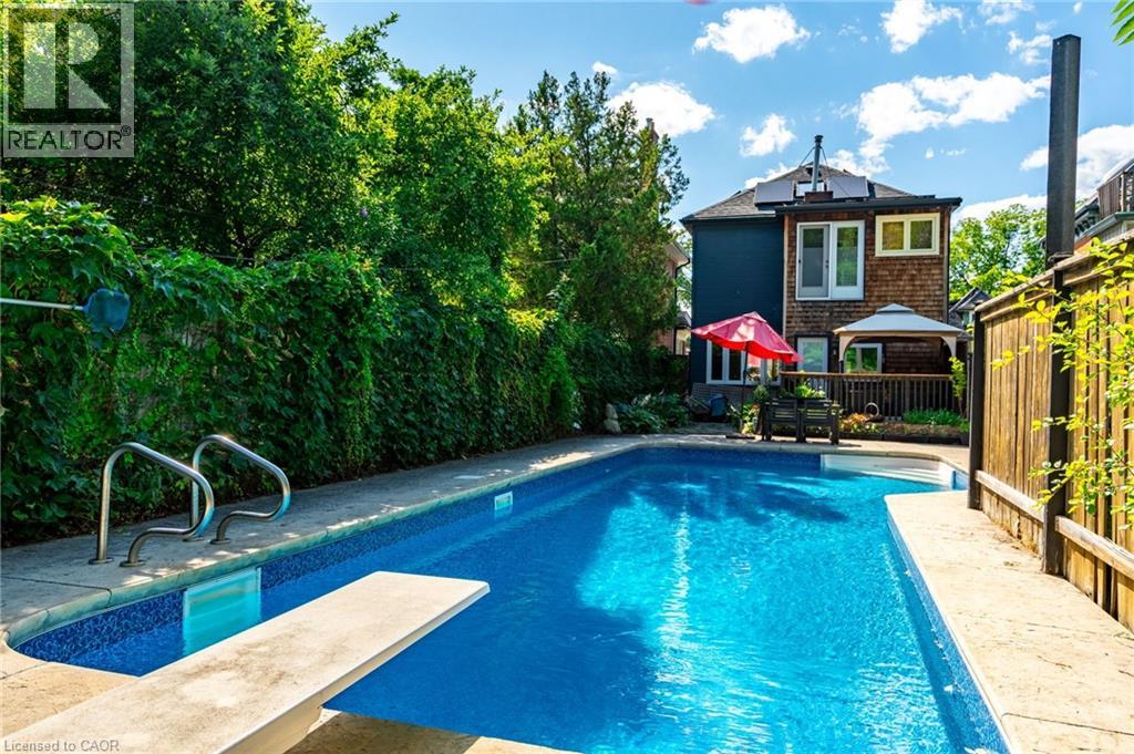 Photo 1 of 35 Mountain Avenue, Hamilton ON