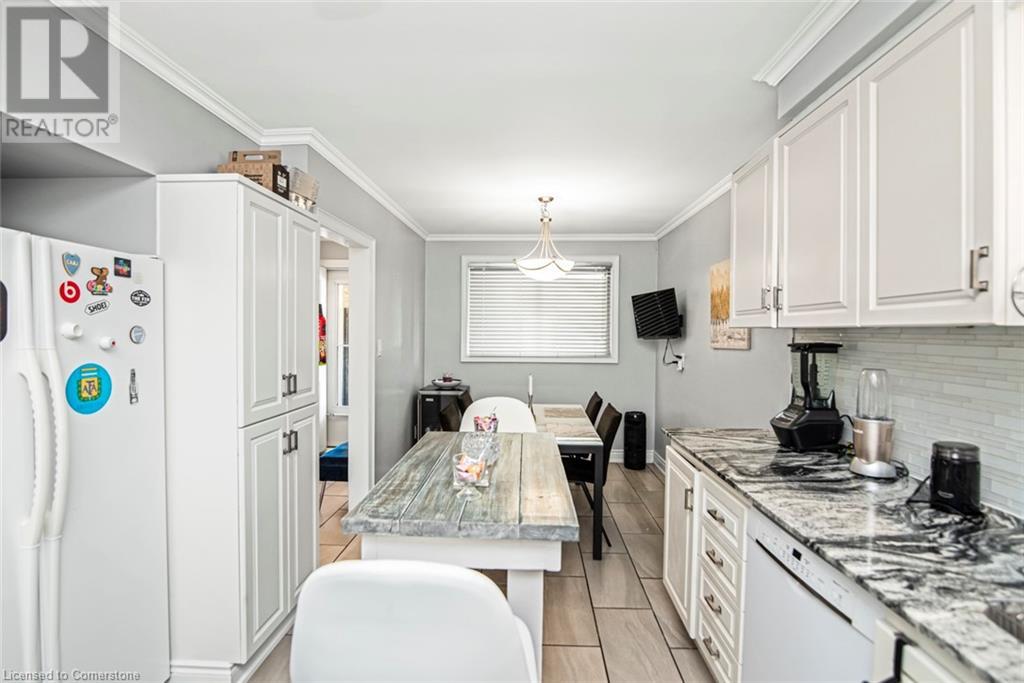Photo 12 of 101 Victor Boulevard, Hamilton ON