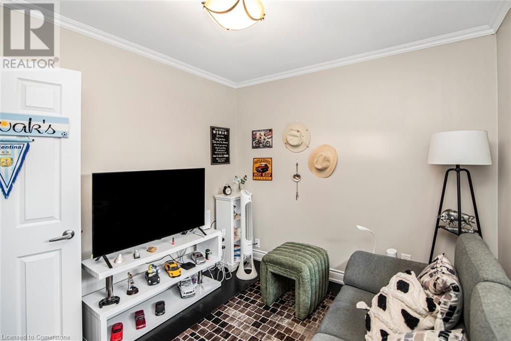 Photo 22 of 101 Victor Boulevard, Hamilton ON