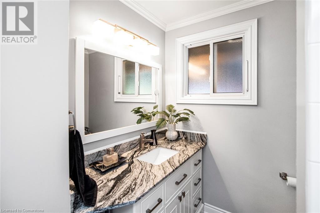 Photo 26 of 101 Victor Boulevard, Hamilton ON