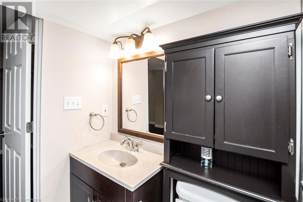 Photo 33 of 101 Victor Boulevard, Hamilton ON