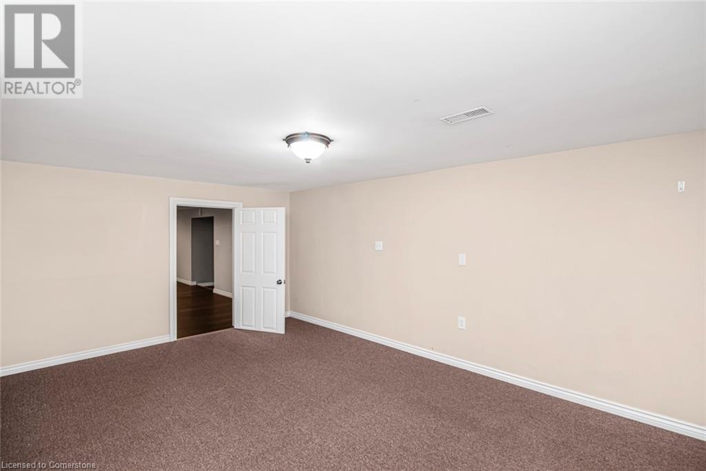 Photo 35 of 101 Victor Boulevard, Hamilton ON
