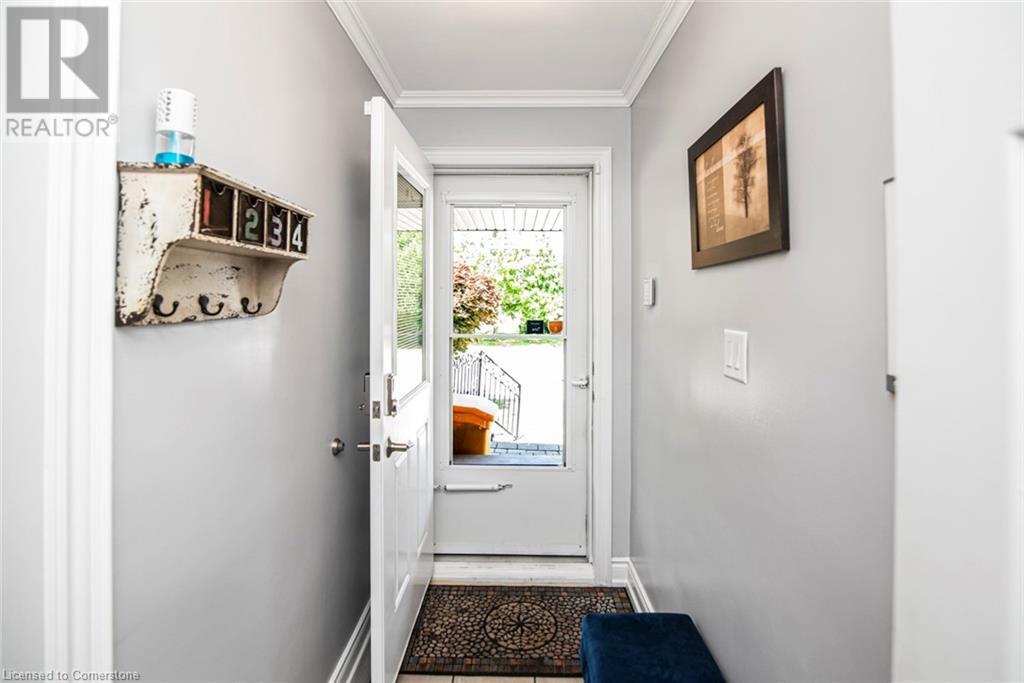 Photo 4 of 101 Victor Boulevard, Hamilton ON