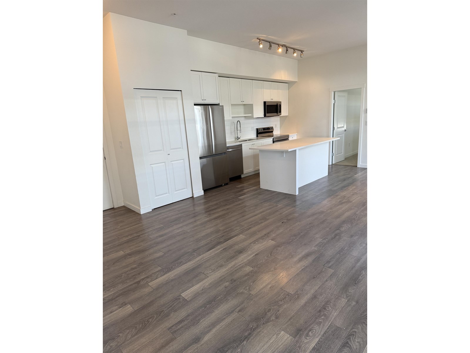 Photo 16 of 508 15835 85 Avenue, Surrey BC