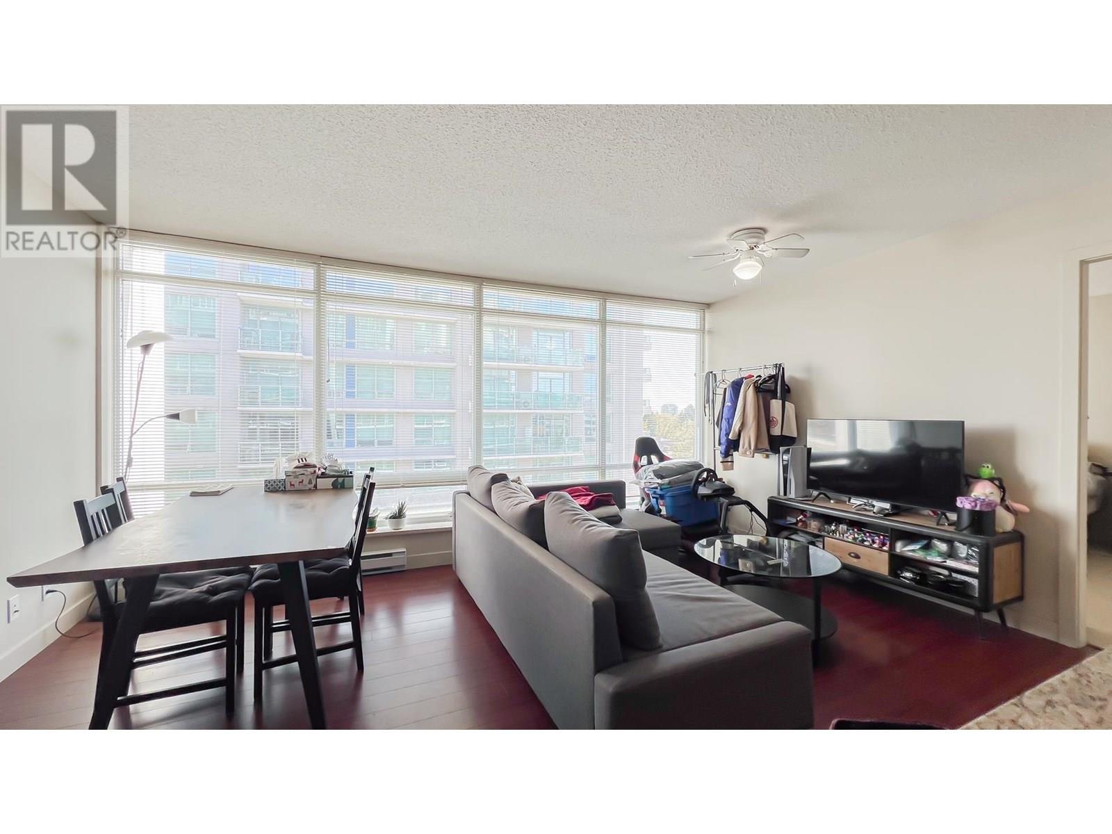 Photo 13 of 910 8280 Lansdowne Road, Richmond BC