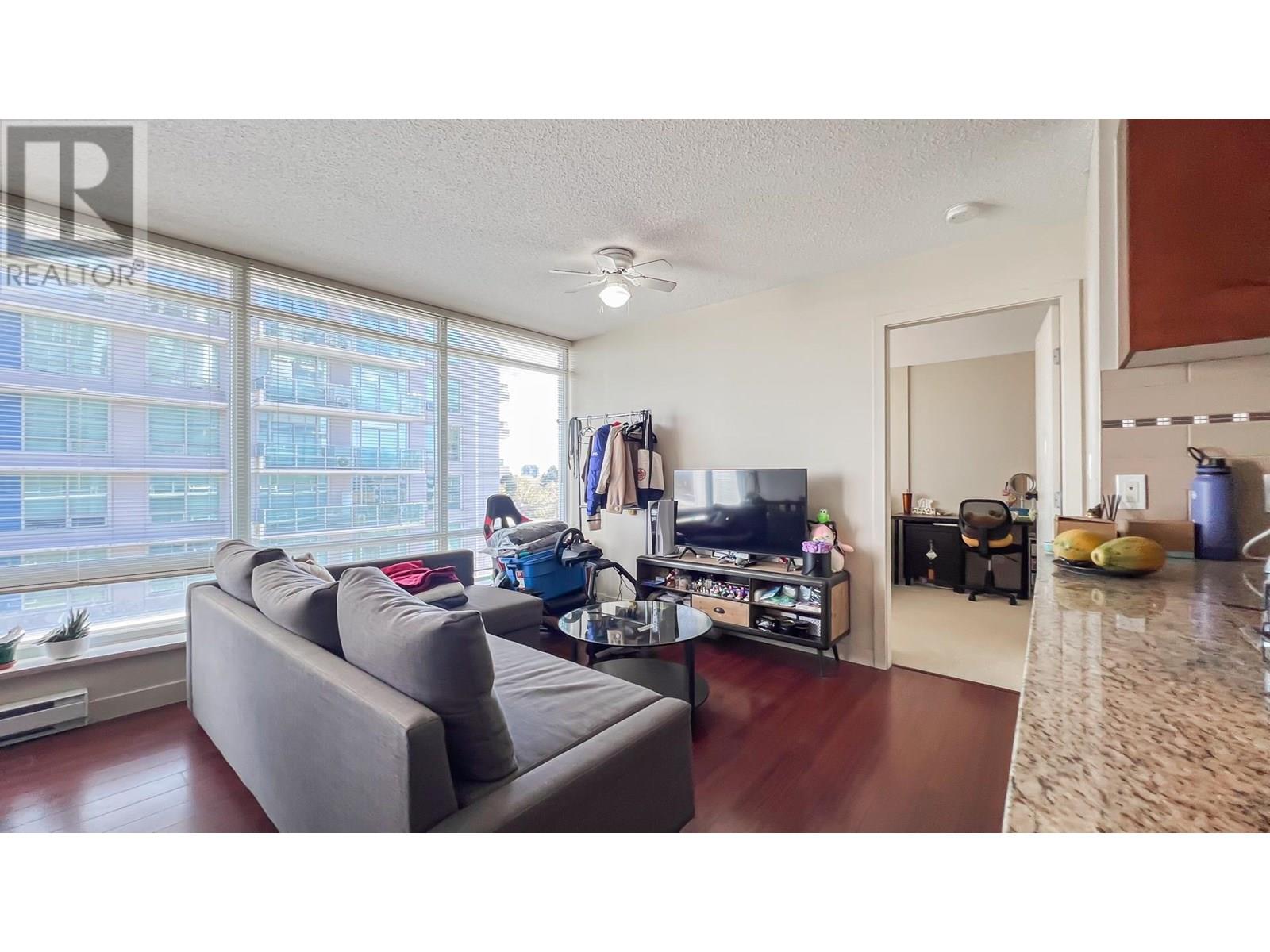 Photo 4 of 910 8280 Lansdowne Road, Richmond BC