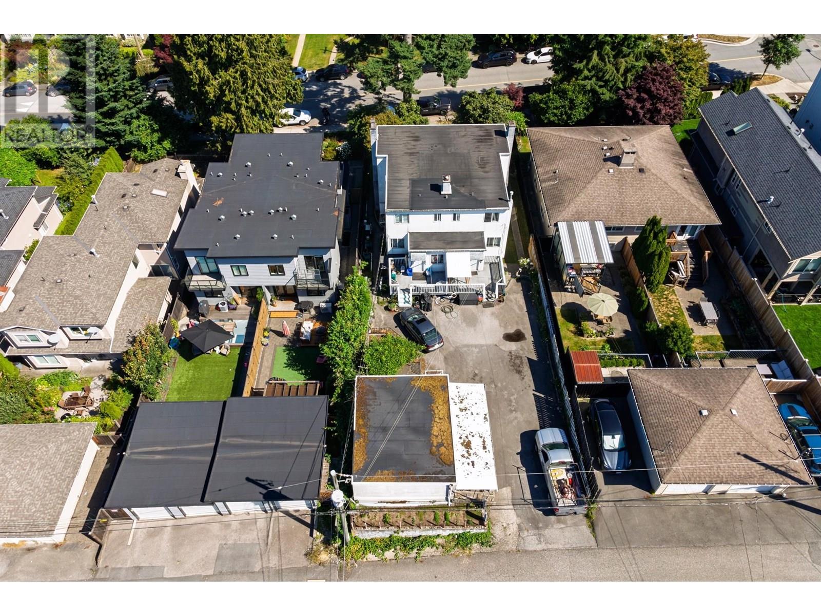 Photo 26 of 227 229 W 19th Street, North Vancouver BC