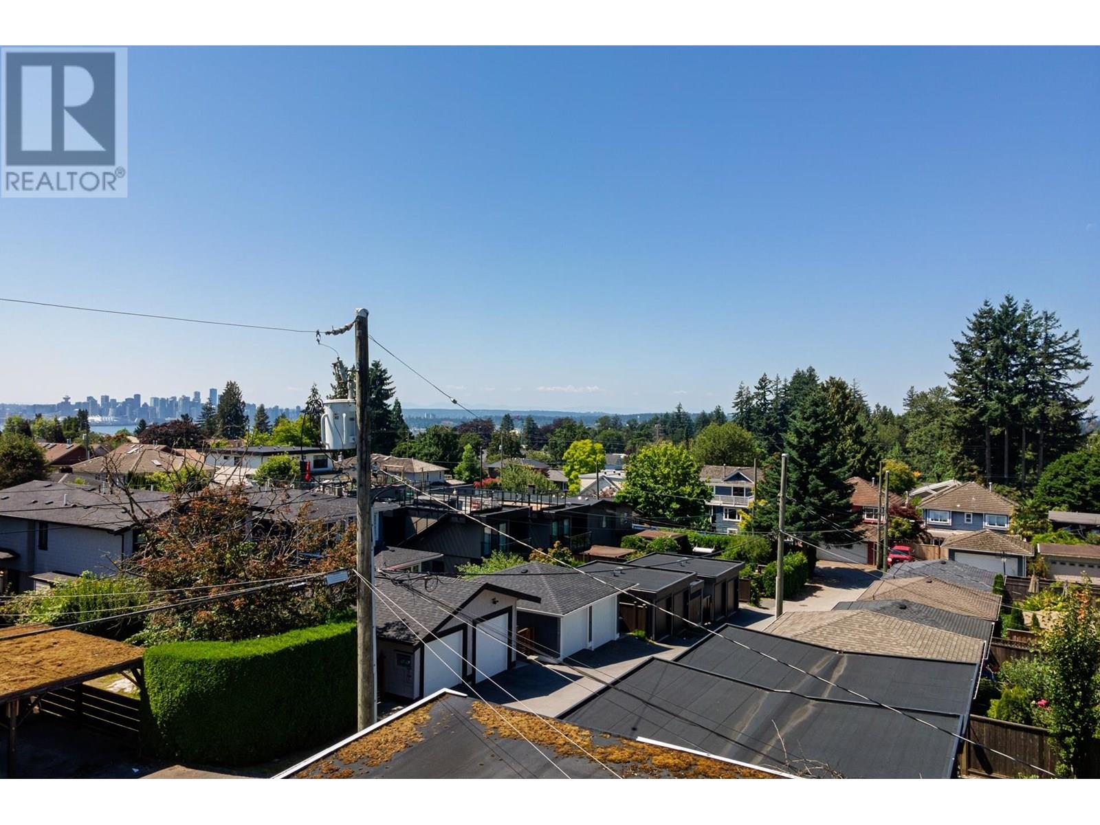 Photo 19 of 227 229 W 19th Street, North Vancouver BC